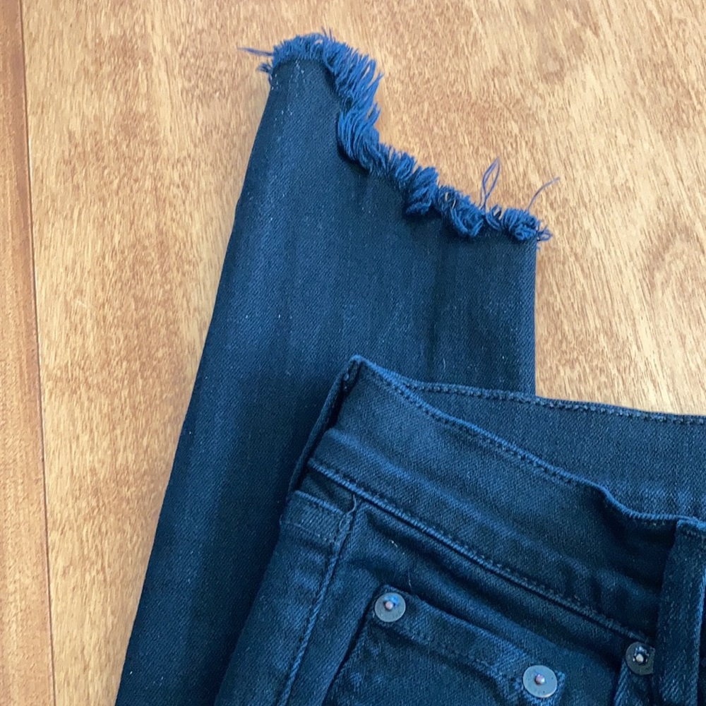 EUC rag & bone 10” Capri black jeans. A little stretch; a lot of fun! - Picture 11 of 11